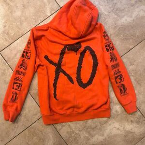 XO The Weeknd Orange Graphic Hoodie Sz S — Rare Tour-Style Streetwear Sweatshirt